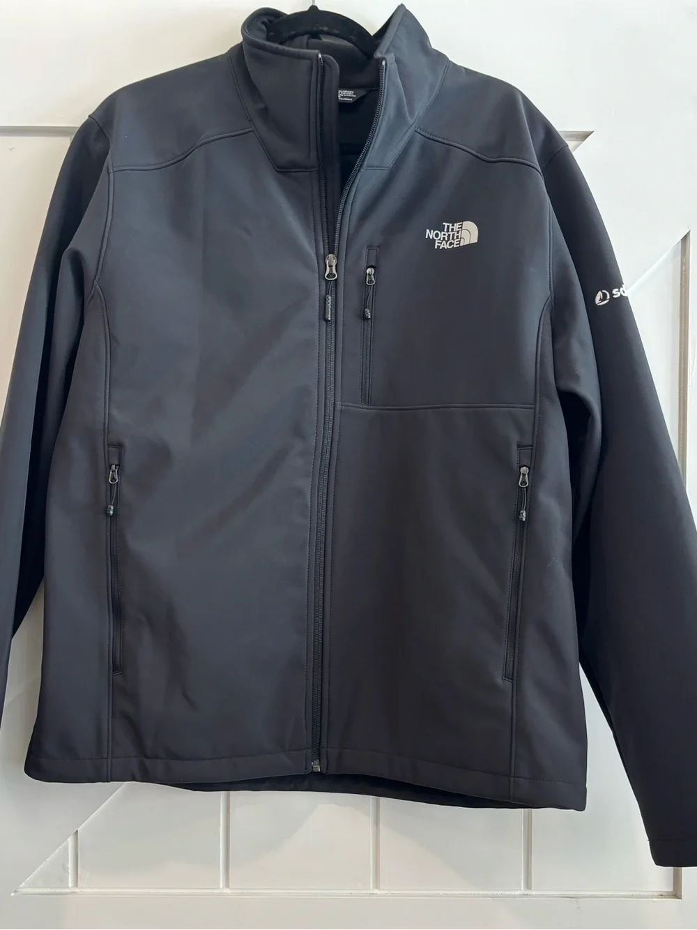 The North Face Men's Black Soft Shell Performance Jacket